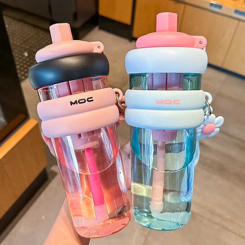 Taza de agua Big Mac de gran capacidad femenina 2024 nueva taza de paja tritan de alto valor taza de tonelada deportiva de verano