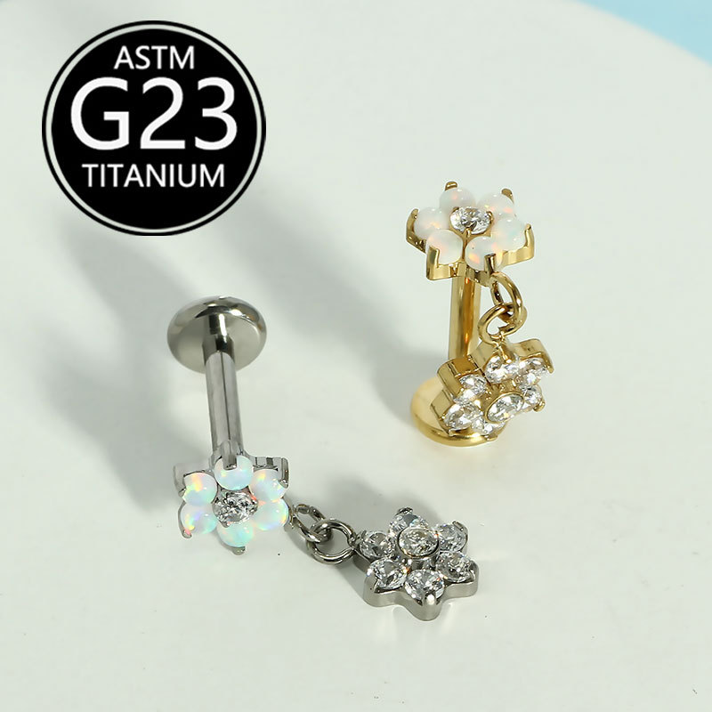 16G labret stud size and finish detail