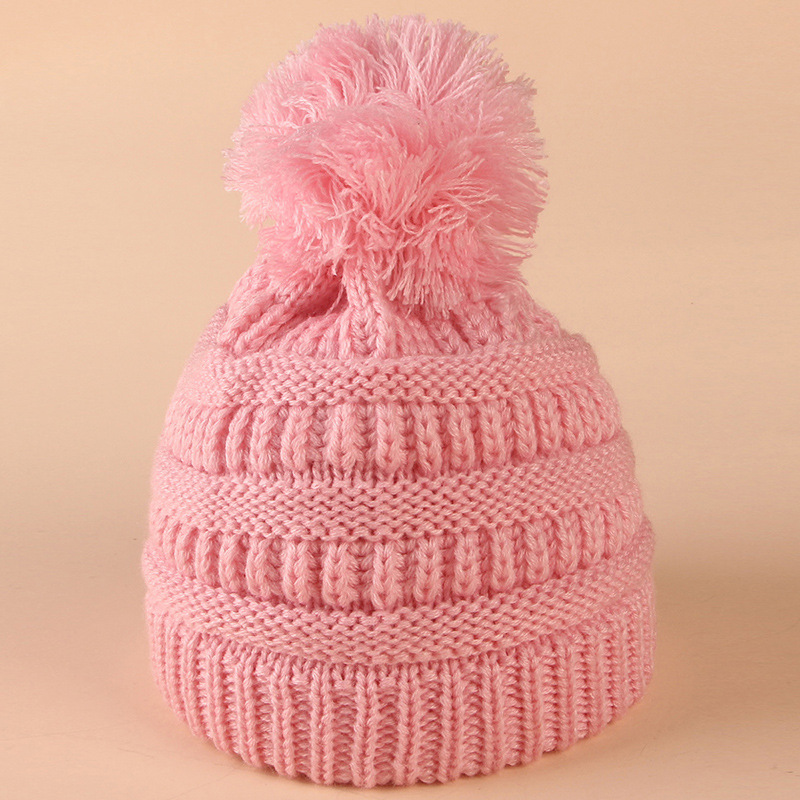 Big Ball Children's Knitted Woolen Hat Autumn Winter Woolen Warm Hat display picture 5