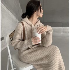 2025韩版连帽毛衣连衣裙女秋冬新款宽松显瘦中长款过膝加厚针织裙