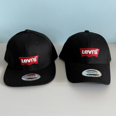 クロスボーダーのトレンドブランド リーバイス levis ベースボールキャップ 男女兼用 万能ハードトップ フラットつば帽子 日よけ 日焼け止め フラットつば帽子