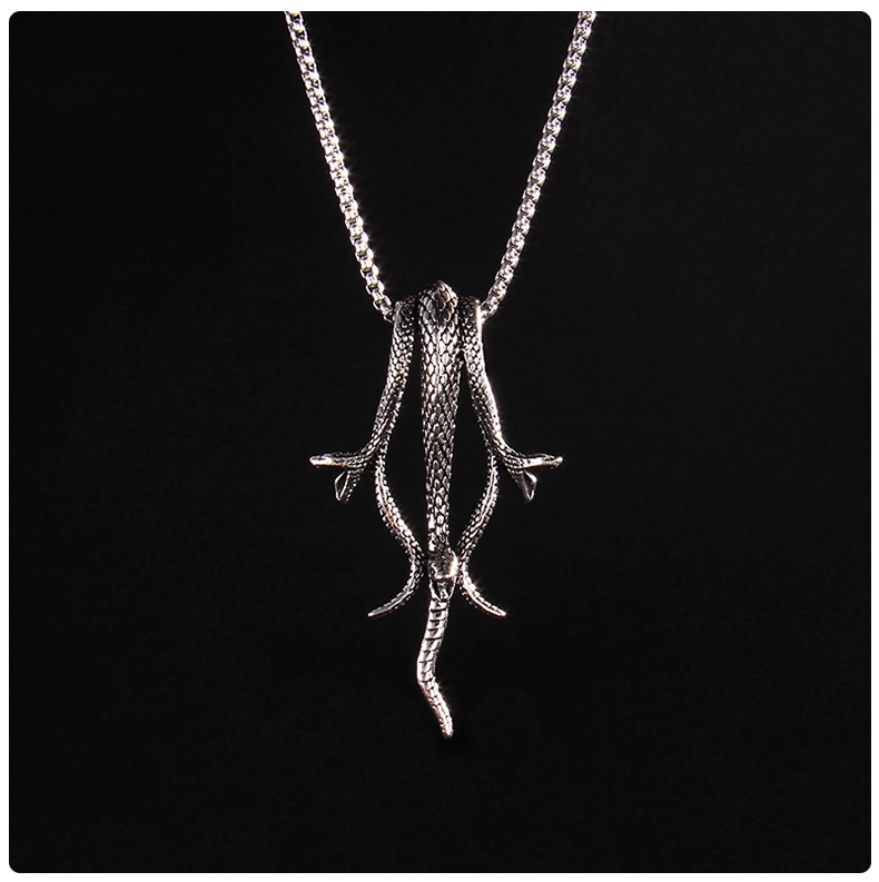 Fashion Snake Stainless Steel Alloy Unisex Pendant Necklace 1 Piece