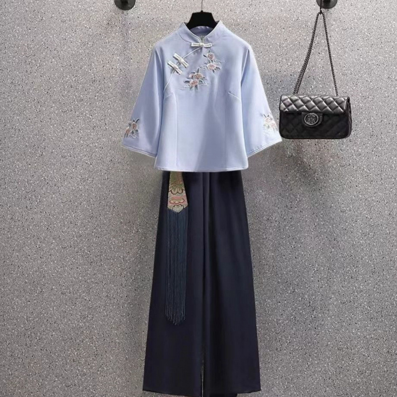 复古风工作服显瘦上衣新中式院头疗阔腿裤两件套装店刺绣旗袍