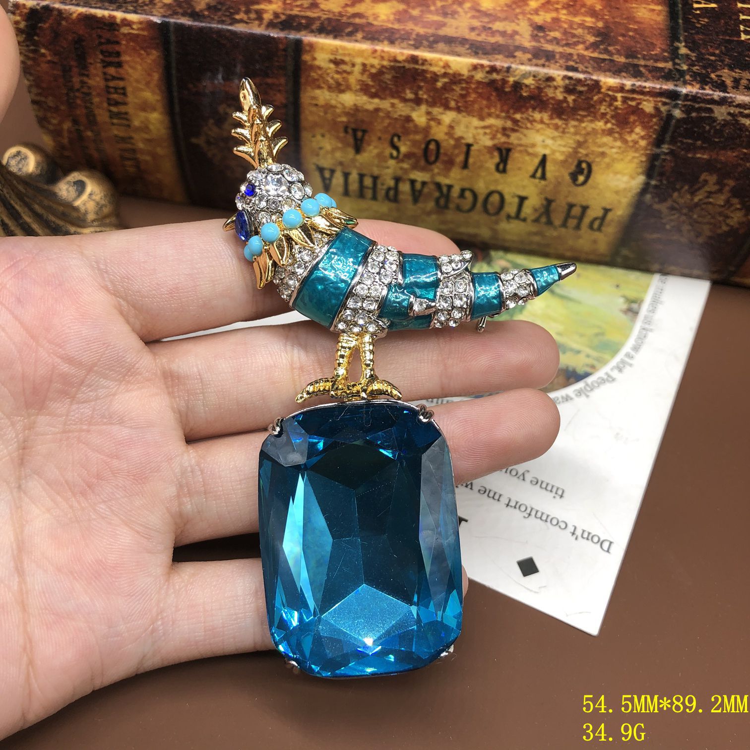 High-End Design Copper Material, Exquisite Aquamarine Brooch, Enamel Glaze Blue Diamond-Studded Bird Pin