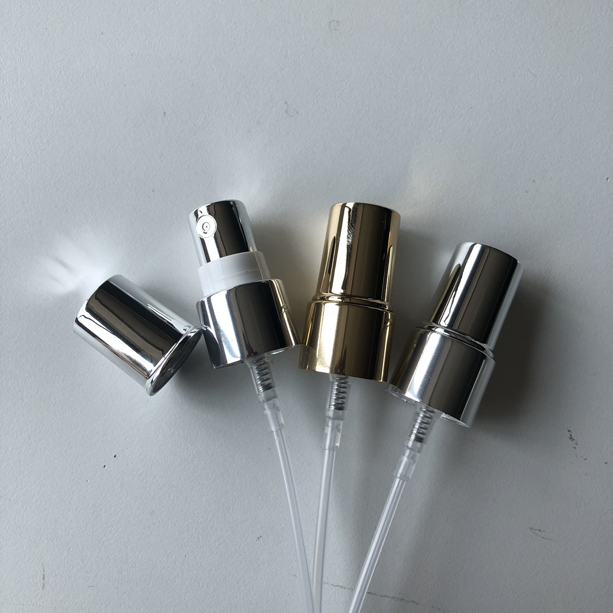 18牙电化铝喷雾头pp塑料按压式泵头香水酒精花水 喷雾头