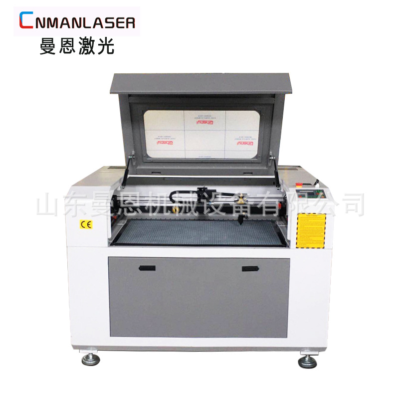 厂家陶瓷酒瓶酒坛紫砂壶旋转轴激光雕刻机木头布料塑料皮革切割机