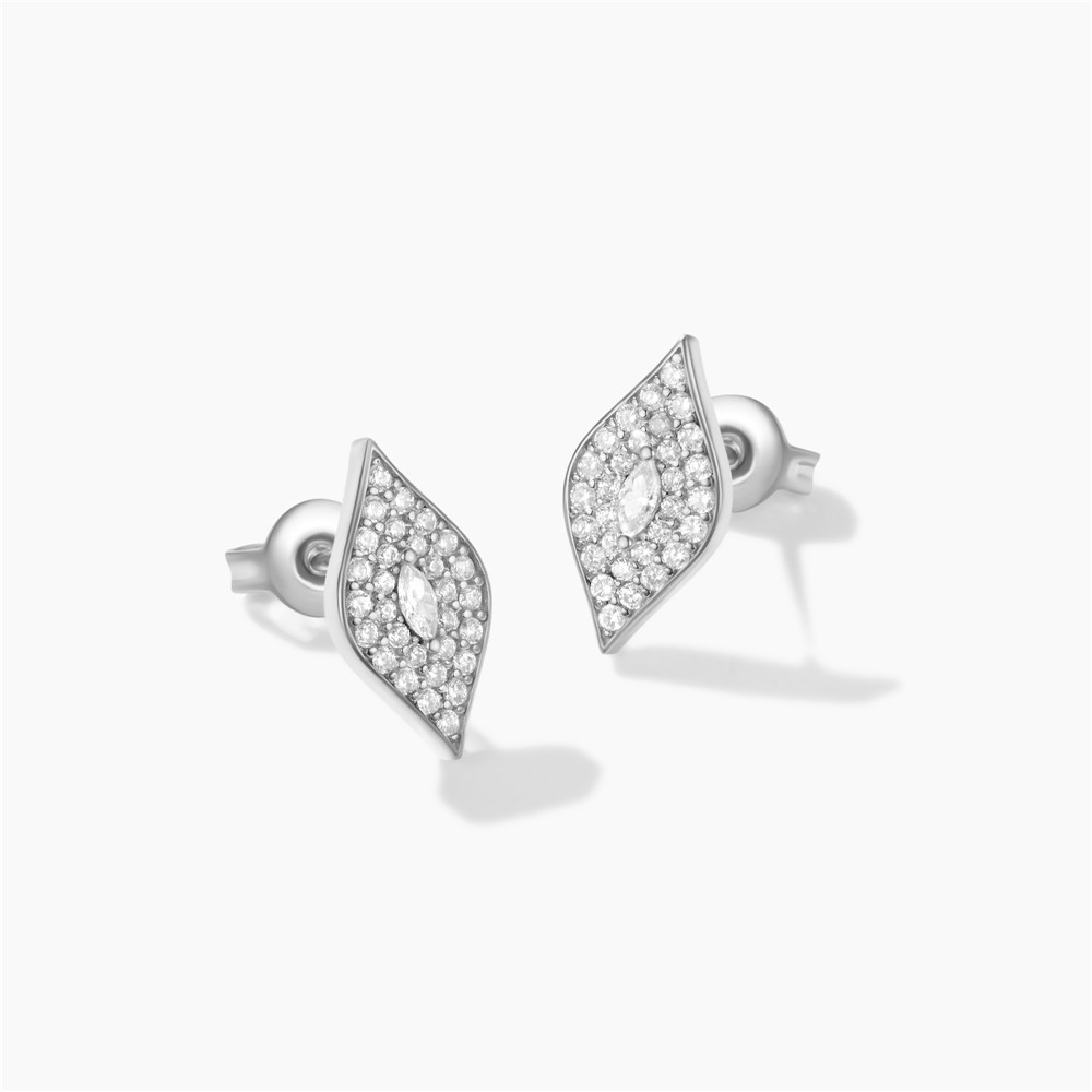 4g Weight 925 Sterling Silver Ear Needle Material Zircon Inlay Material Ear Studs Classification 1 Pair Quantity Holiday, Daily Occasion 925 Sterling Silver Material Heart Shape Pattern Women's Gender Plating Design Elegant, Simple Style Style 1 Pair 925 Sterling Silver Zircon Heart Shape Ear Studs 36