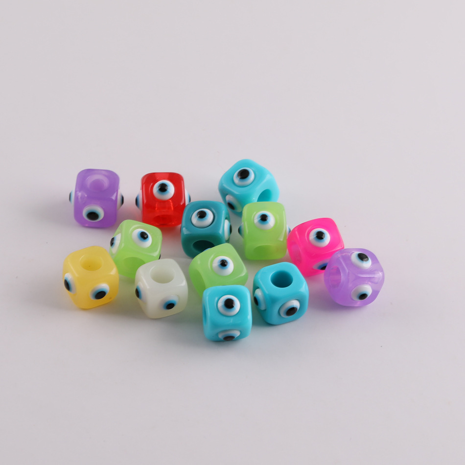 Ojos del diablo de agujeros transfronterizos cuadrados cuentas DIY hechas a mano brazalete de cuentas llaveros accesorios accesorios materiales