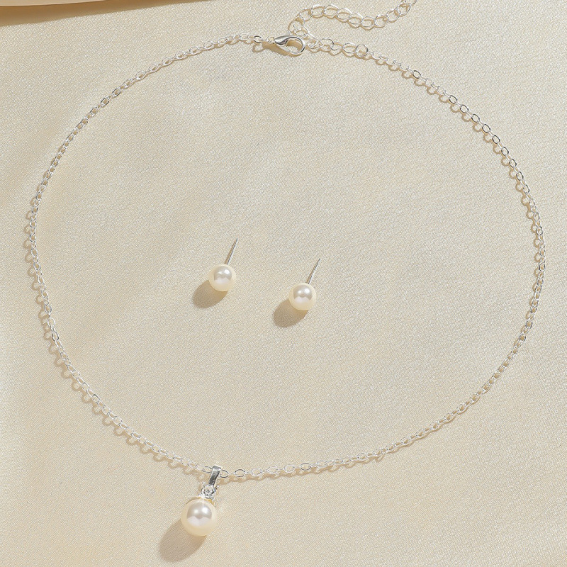 high grade temperament, exquisite and elegant pearl earrings, clavicle necklace, three piece jewelry set_voghion.com