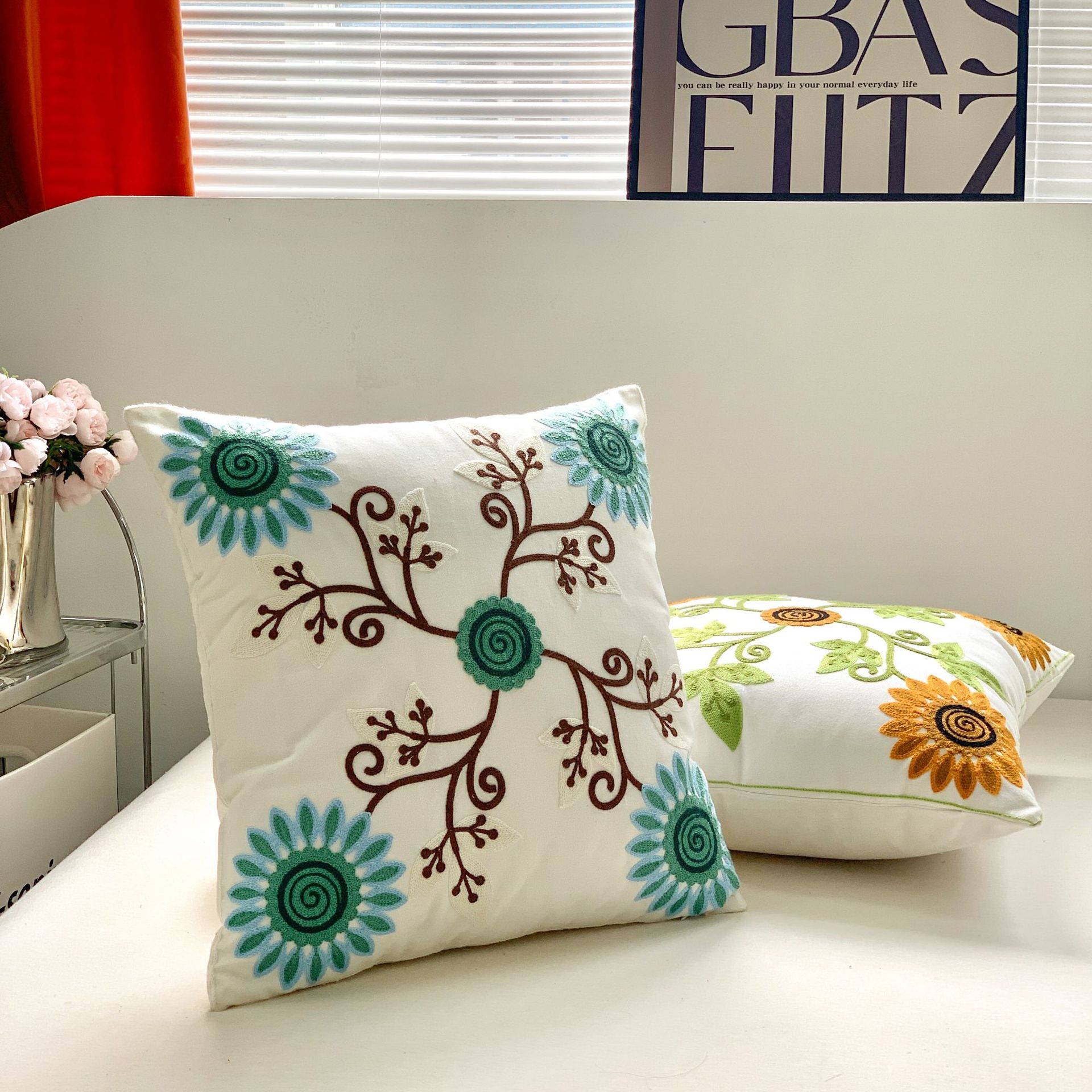 Vacation Flower Cotton And Linen Throw Pillow display picture 4
