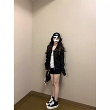 ��ʽ�͹ŷ��I����Ů����2026�¿��OӋ��С�������e���ɊA�����³�