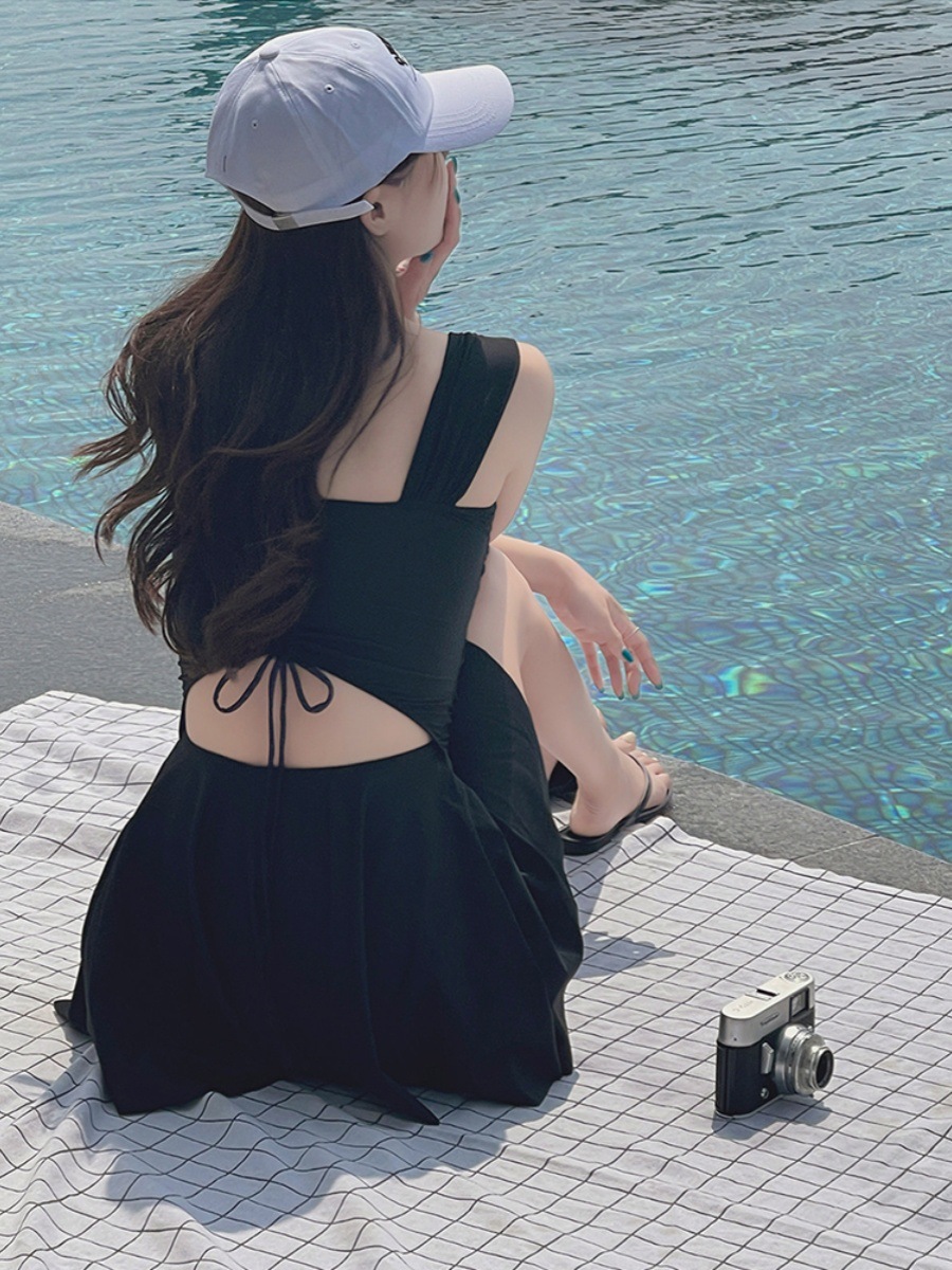 2024 new one-piece swimsuit ladies conservative covering belly thin gather girls high sense hot spring swimsuit