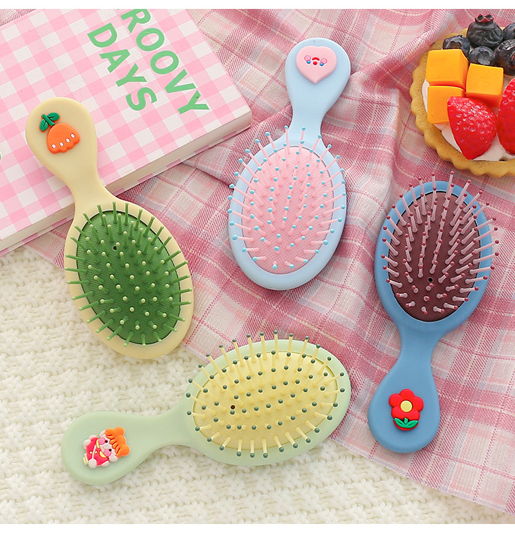 Cute Mini Airbag Comb Pink Air Cushion Massage Comb Girls Small Comb Ins Cartoon Portable Portable Comb display picture 2