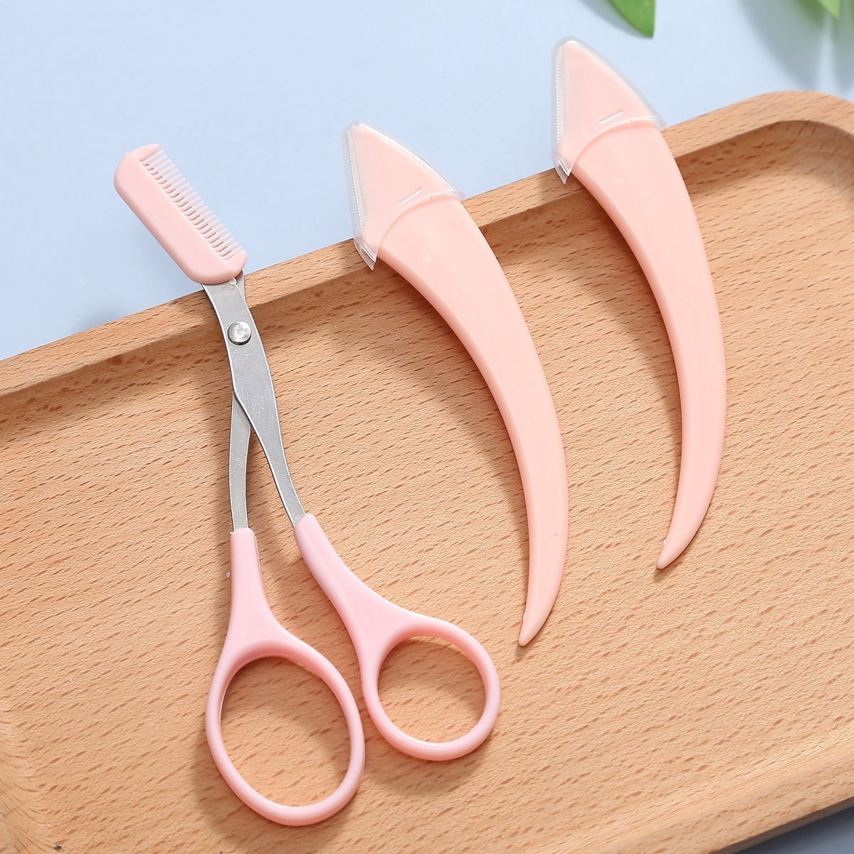 Eyebrow Razor, Eyebrow Scissors with Comb, Beginner's Eyebrow Razor Trimmer, Safe Women's Eyebrow Grooming Tool Set