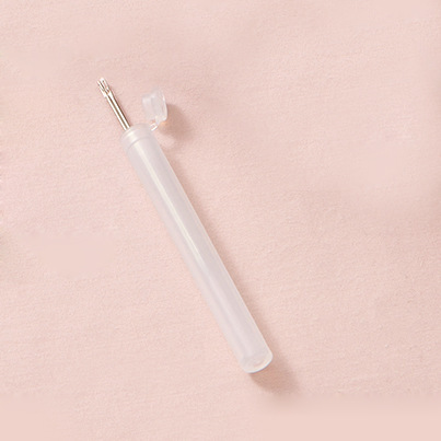 Free needle threader (2 free needles + storage tube)