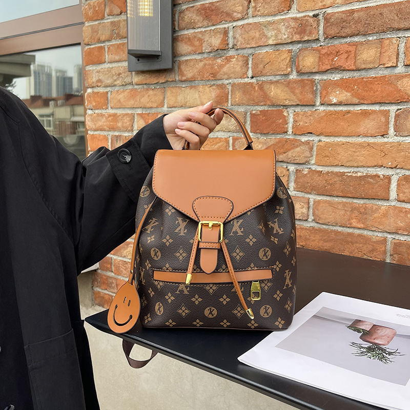 Mochila retro para mujer, mochila de color de contraste de gran capacidad para todo fósforo 2024 nuevo bolso de mujer estampado de alto valor de moda europea y americana