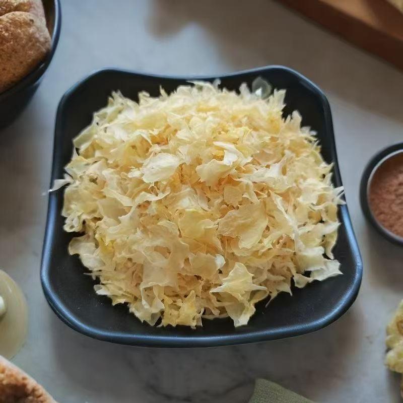 Dried Tremella Mushroom Pieces Yin Er 500g Sun Dried Snow Fungus for Soup and Sweet Desserts overview