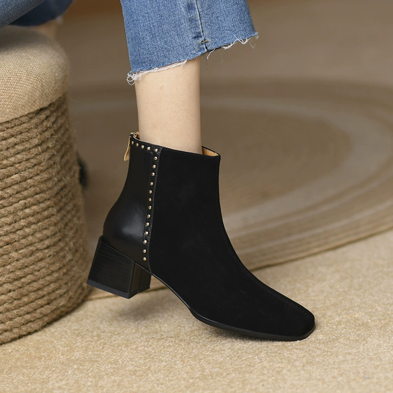 Кожаные ботинки на квадратном каблуке женские 2023 осенне-зимние Новые матовые кожаные ботинки на высоком каблуке Джокер шить Мартин женские