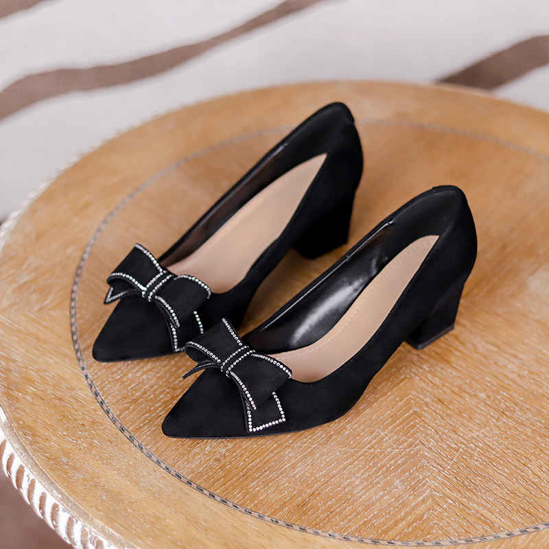 6688-10 Pointed Toe Thick Heel Flats for Women 2025 New Spring and Summer Shallow Mouth Versatile Suede Elegant Commuter High Heels 6688-10 Pointed Toe Thick Heel Flats for Women 2025 New Spring and Summer Shallow Mouth Versatile Suede Elegant Commuter High Heels
