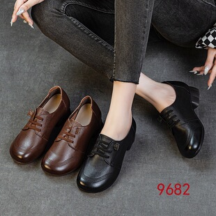 First-Layer Cowhide Loafers for Women 2025 Autum New Thick-Heeled Thick-Soled Mother's Shoes Retro British Style Small Leather Shoes