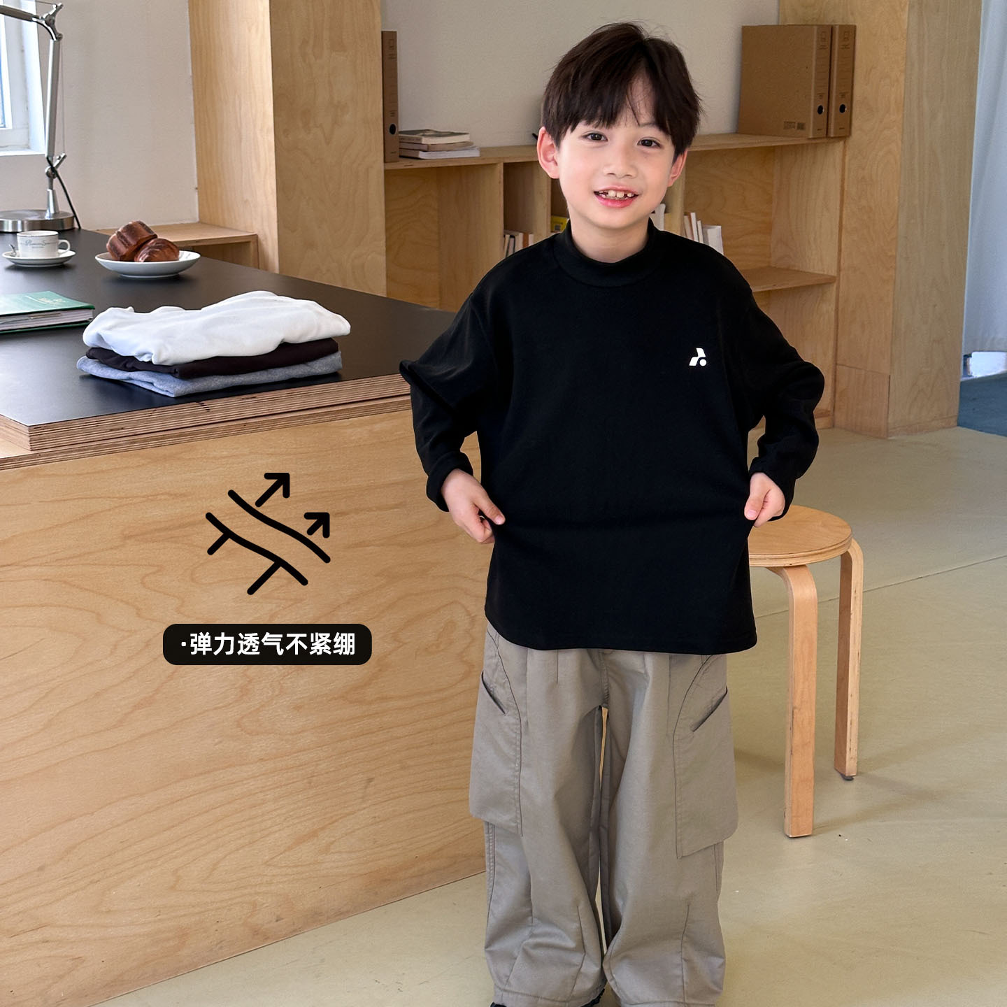 Niños con camiseta de camiseta de camiseta de manga larga de terciopelo para niños de mediano tamaño otoño y invierno con cuello grueso de media altura para mantener el calor dentro de la t