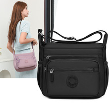 潮流简约通勤包旅行包超轻防水单肩斜挎包户外休闲包妈妈包收款包