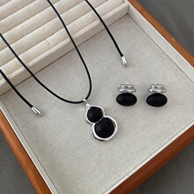 �ﶬ��ɫ���J�����朶�ᔏ͹�С����̴ľ��N�����L��ë����i�