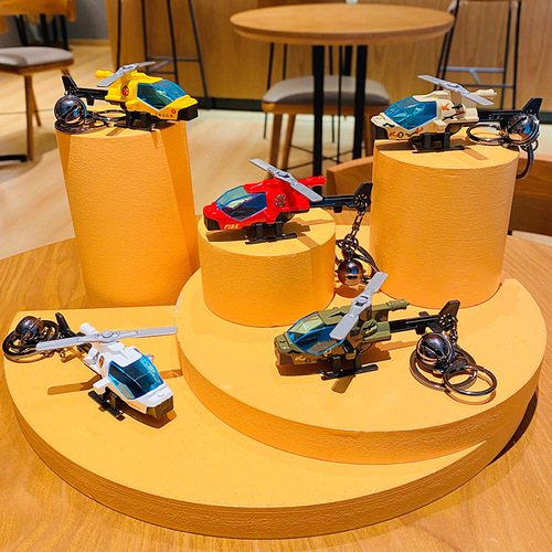 Custom Cartoon Alloy Fighter Aircraft Creative Car Keychain for Students, TikTok-Famous Backpack Charm, Couple's Small Gift—Wholesale