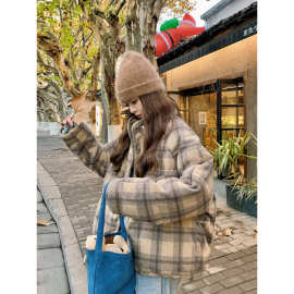 时尚格纹羊毛短款棉服女冬季2025新款高级感超好看加厚保暖外套