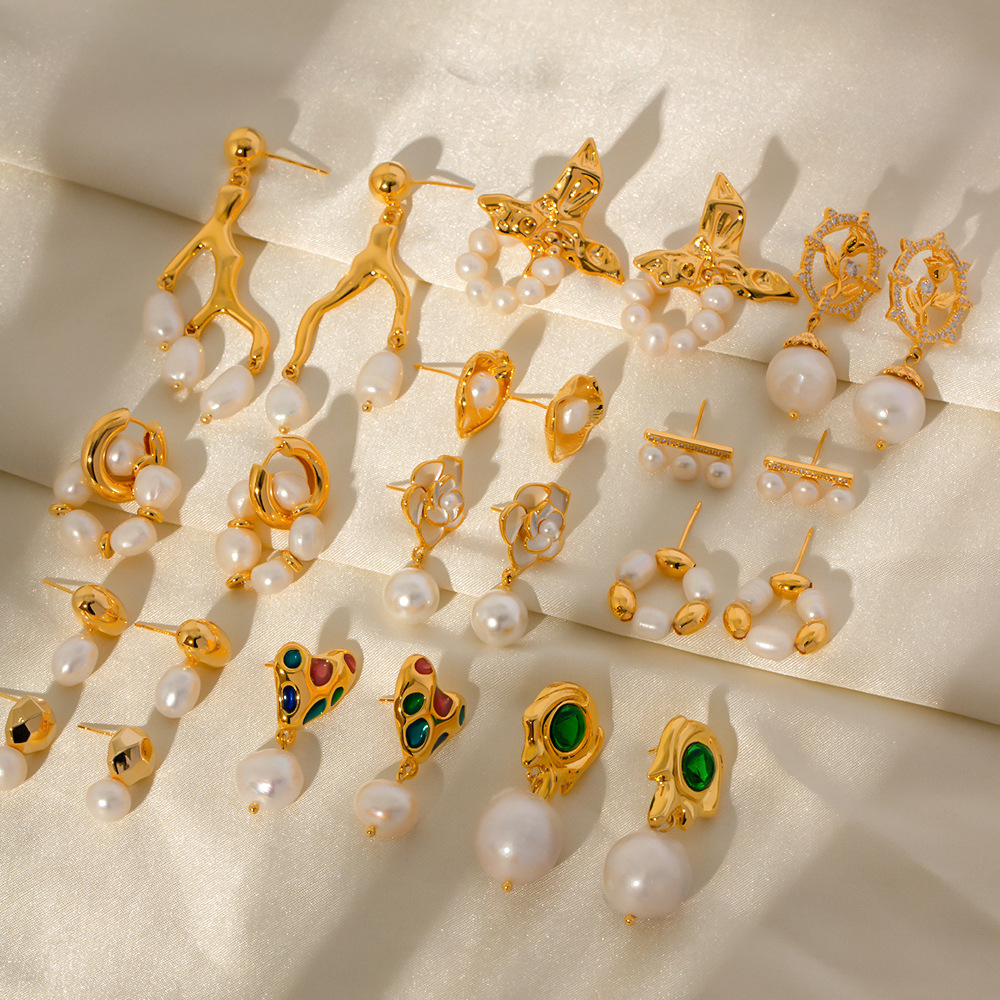 Retro Heart Shape Copper Inlay Artificial Pearls Drop Earrings 1 Pair