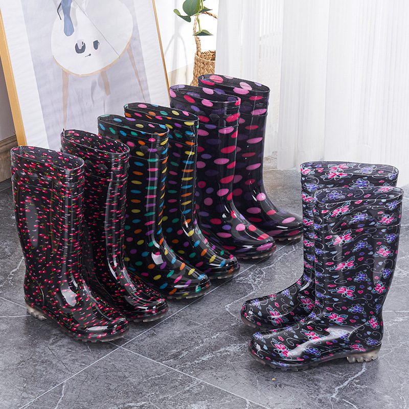 Rain shoes ladies water shoes long tube rain boots high tube wear-resistant non-slip rubber shoes fleece-lined factory labor protection shoes waterproof shoes wholesale Rain shoes ladies water shoes long tube rain boots high tube wear-resistant non-slip rubber shoes fleece-lined factory labor protection shoes waterproof shoes wholesale