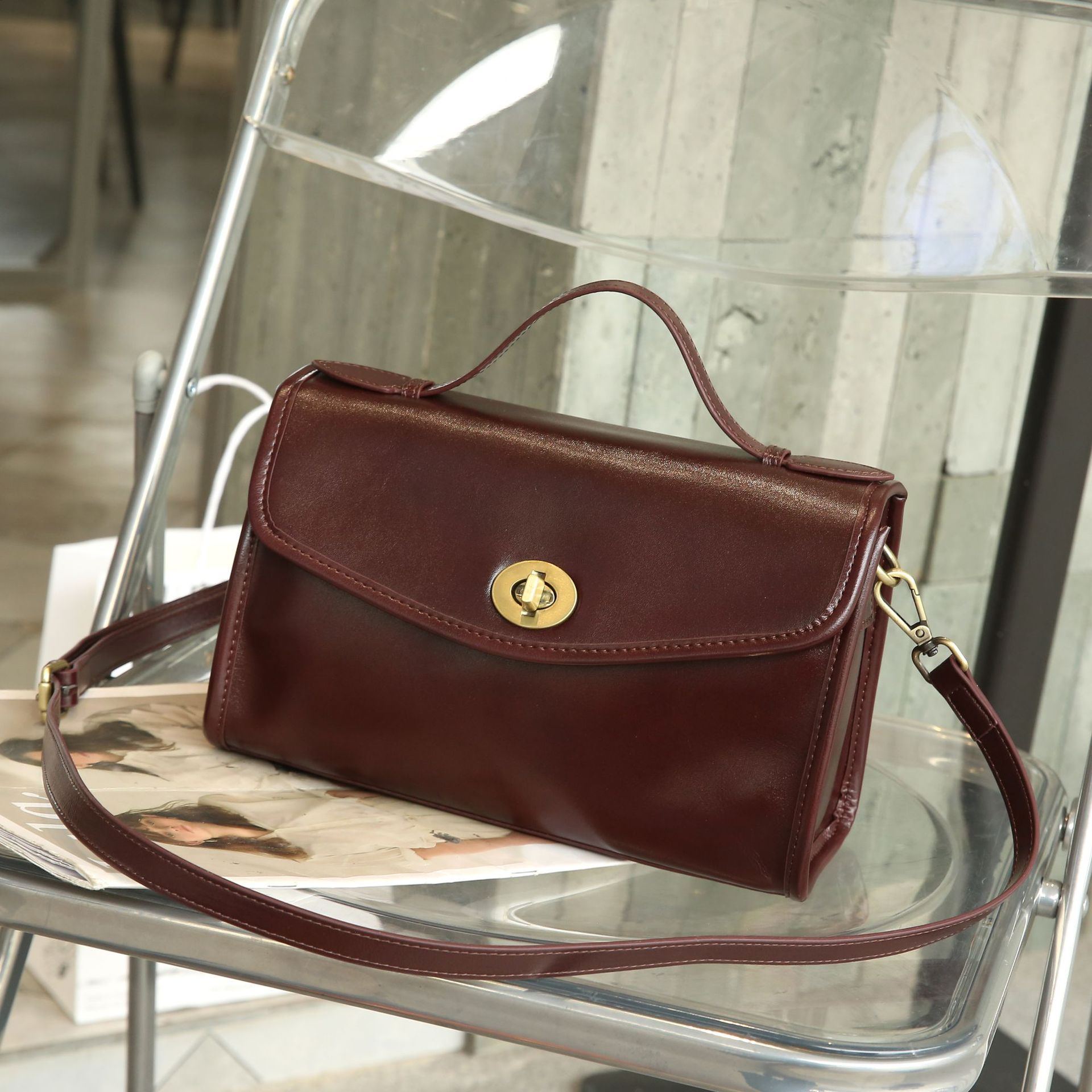 Vegetable-Tanned Top Grain Cowhide Women's Shoulder Bag - Fashionable Multi-Compartment Large Capacity Practical Motorcycle Square Bag - Thumbnail 8