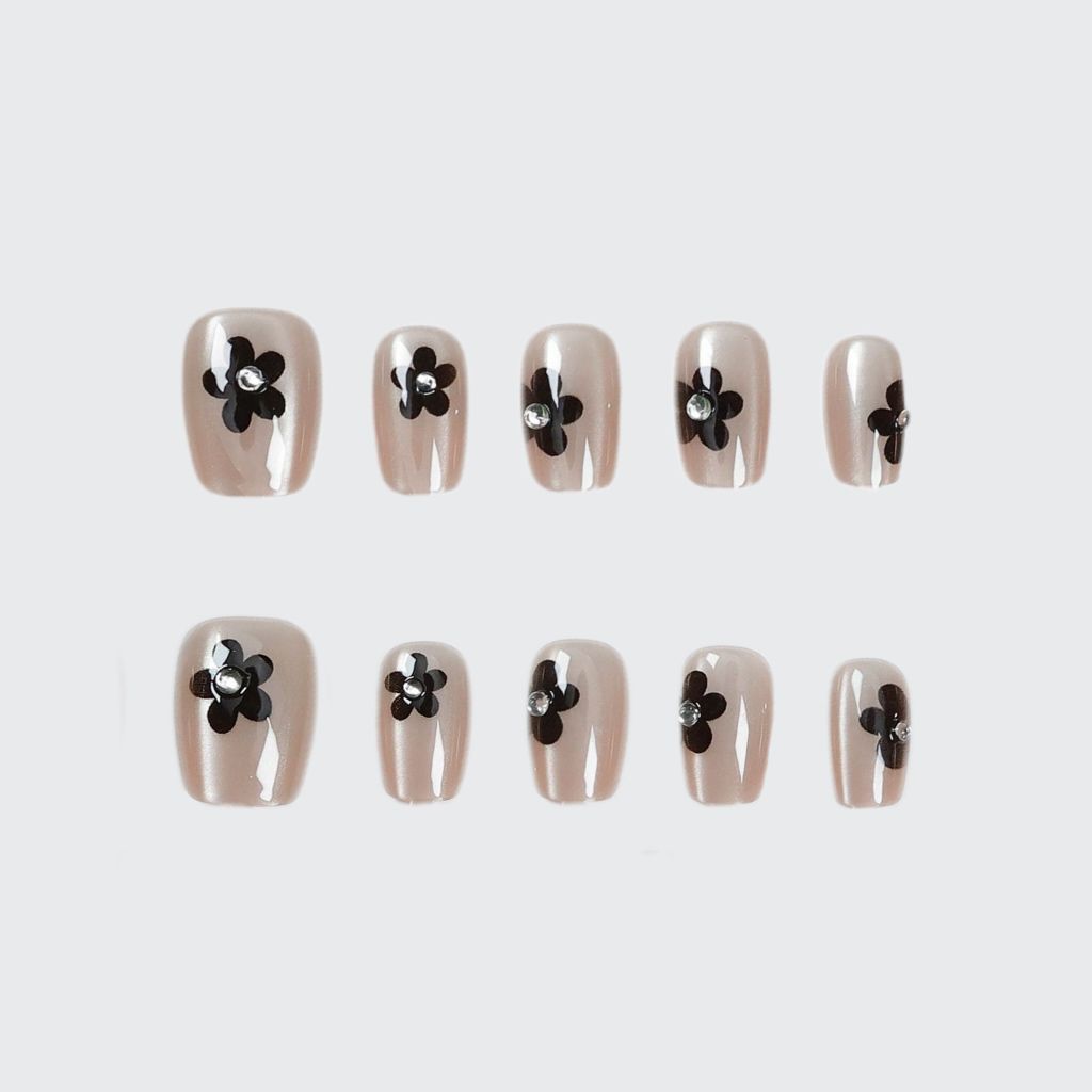 Ojos de gato de flores negras manuales de uñas dulces y frías, uñas falsas cortas, uñas de boda, parches de uñas desmontables para estudiantes