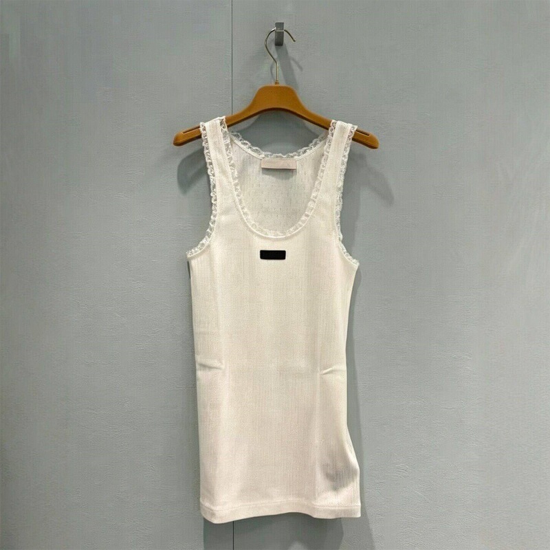 Haute Couture 26 Summer New Style Letter Logo Appliqué Lace Trim Sleeveless Cotton Tank Top for Women, Vacation Style Haute Couture 26 Summer New Style Letter Logo Appliqué Lace Trim Sleeveless Cotton Tank Top for Women, Vacation Style