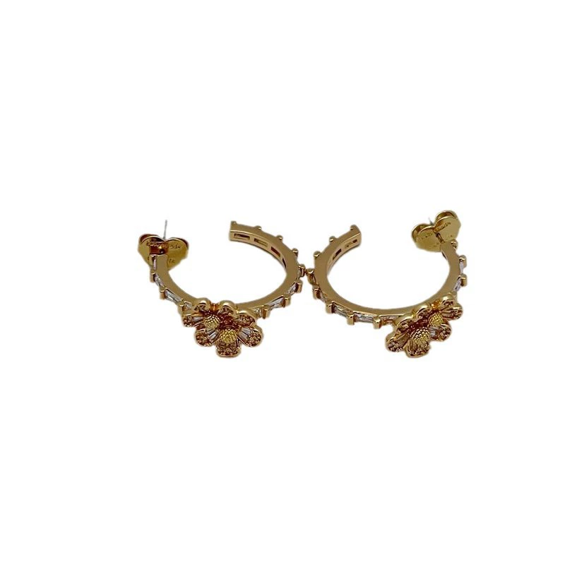 Fashionable cute fresh accessory, earrings, European style, light luxury style, flowered