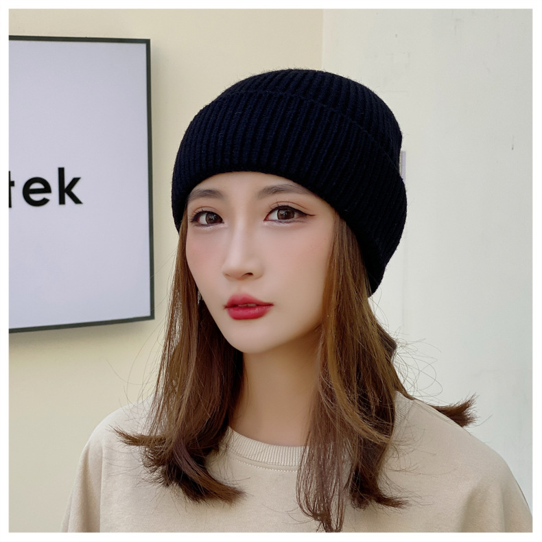 Herfst en winter nieuwe mannen en vrouwen dezelfde stijl gebreide muts versie eenvoudige mode wollen muts paar effen kleur warme muts_voghion.com