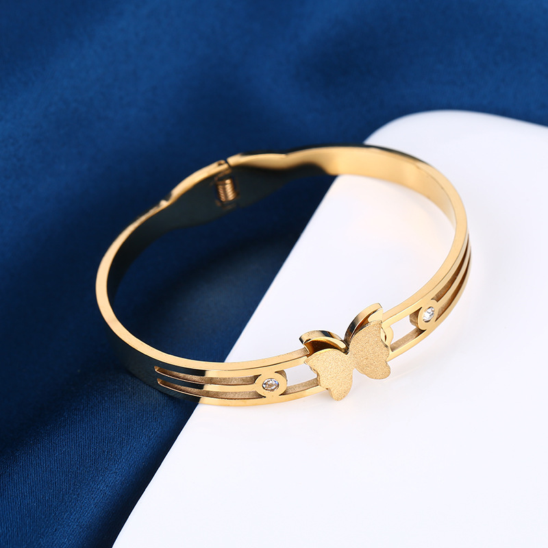 歐美流行不鏽鋼蝴蝶锆石飾品時尚優雅钛鋼金色壓沙手镯女手環