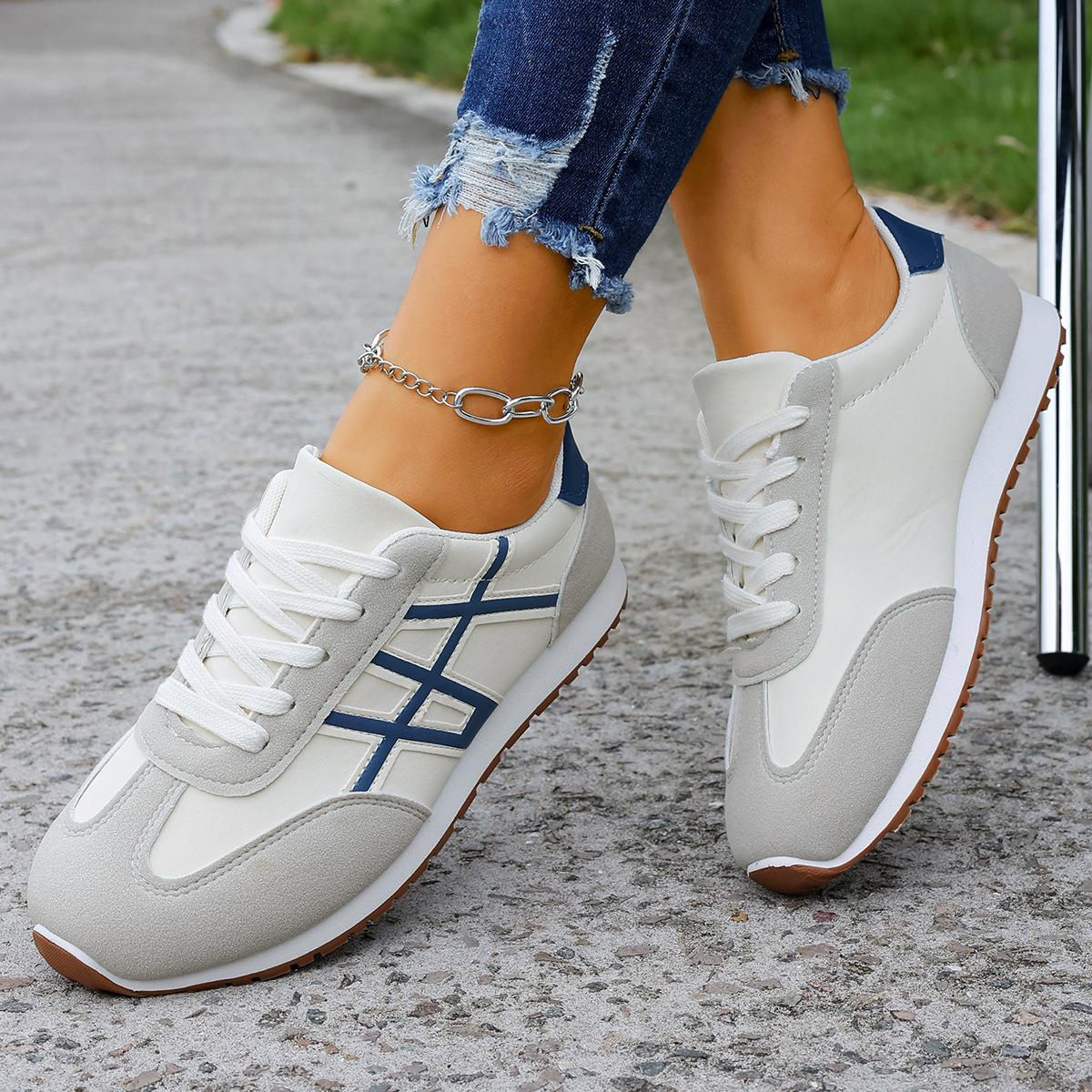 2026 nueva primavera de zapatos de entrenamiento de suela gruesa de mujer transfronteriza de tamaño transpirable zapatos de carreras deportivos ociosos