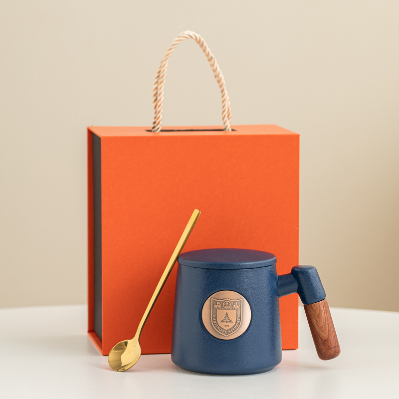 Festival del Medio Otoño regalo de mano mano mano mano de bronce con filtro ins Wenchuang pequeña taza fresca regalo de apertura escolar al por mayor