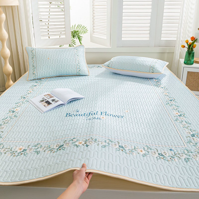 Набор из трех ковриков из латекса толщиной 0,6 мм с принтом, 2025 года выпуска