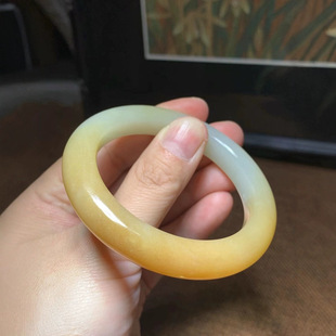 Jin Yutang Xinjiang Hetian Jade Qiemo Bracelet Half Sugar Half White Sugar Pleasant Color No Injury and High Cost Performance