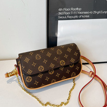 �羳�������朗l��Ů2025�¿�ٴ��ϻ��μ��~�·�����С��б���