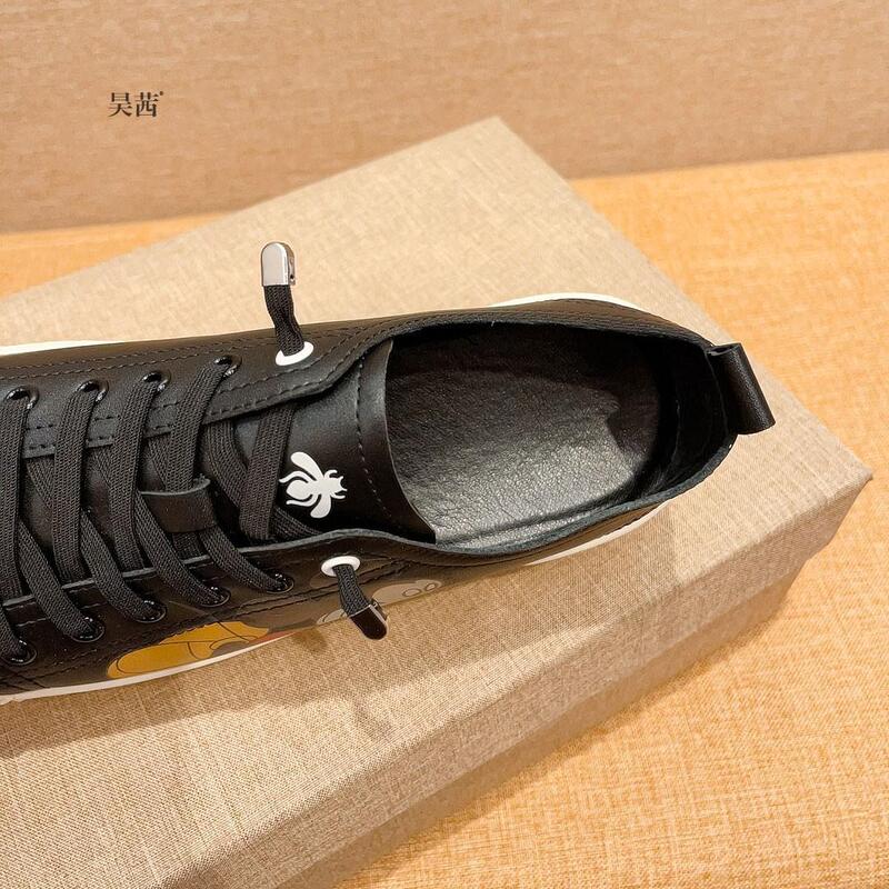 European Men's Genuine Leather Breathable Versatile Mickey Mouse Lightweight White Shoes Men's Slip-On Luxury Casual Sneakers Trendy