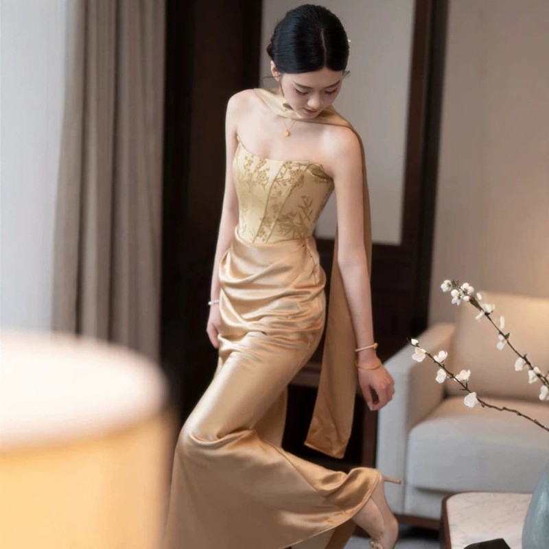 Morning Robe New Chinese-Style Wedding Attire 2026 New Model Gold-Colored Toast Dress Strapless Engagement Dress Banquet Host Long Dress Morning Robe New Chinese-Style Wedding Attire 2026 New Model Gold-Colored Toast Dress Strapless Engagement Dress Banquet Host Long Dress