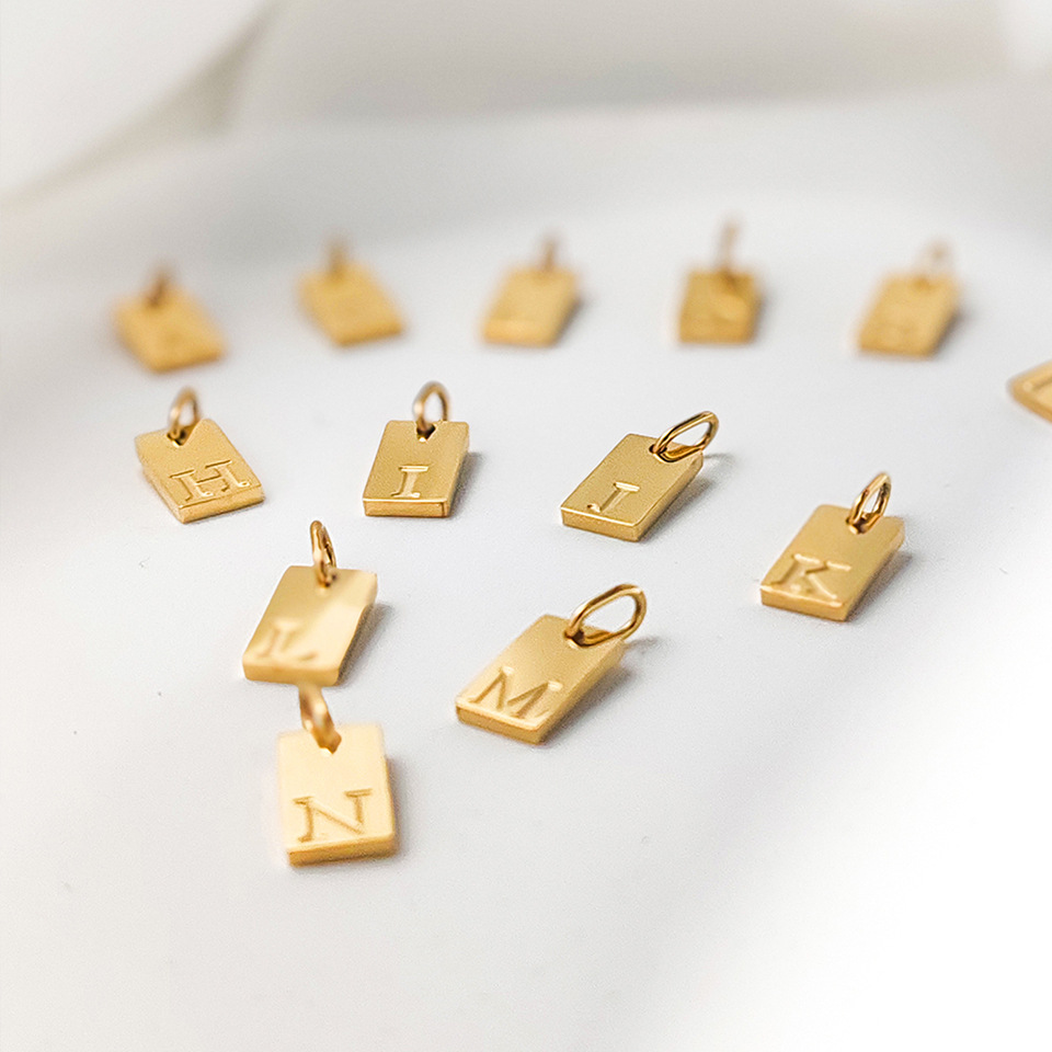 1 Piece Quantity 1 Piece 10*6mm 304 Stainless Steel PVD Coated Real Gold Plated Letter Polished Pendant DIY Jewelry Accessories