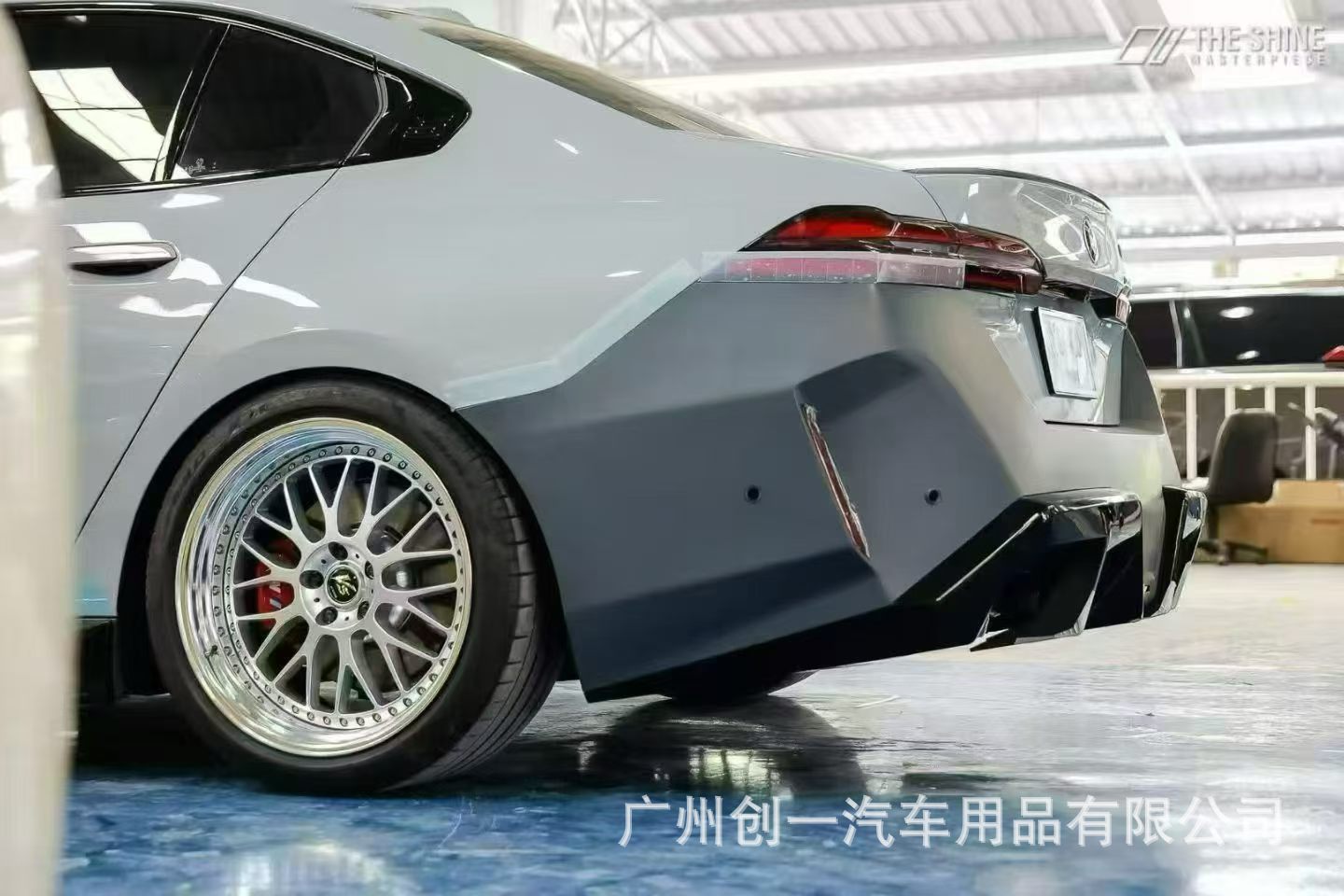 Suitable for 2024 BMW 5 Series G60G68 modified to M5, including front and rear bumpers, M5 front grille, rear bumper, side skirts, and exhaust