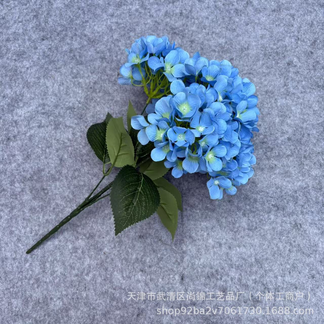 파란색