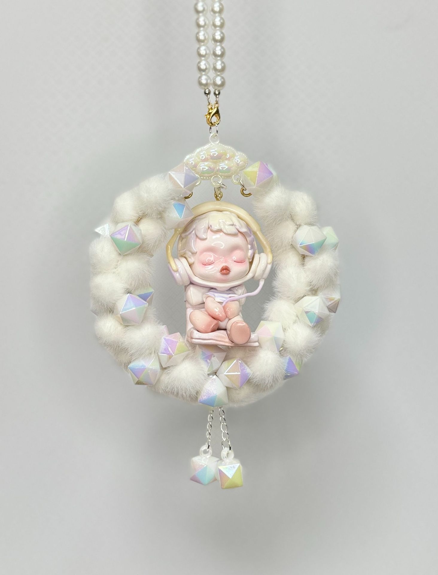 아기를 키우는 화이트 워터큐브 퍼볼 스타일