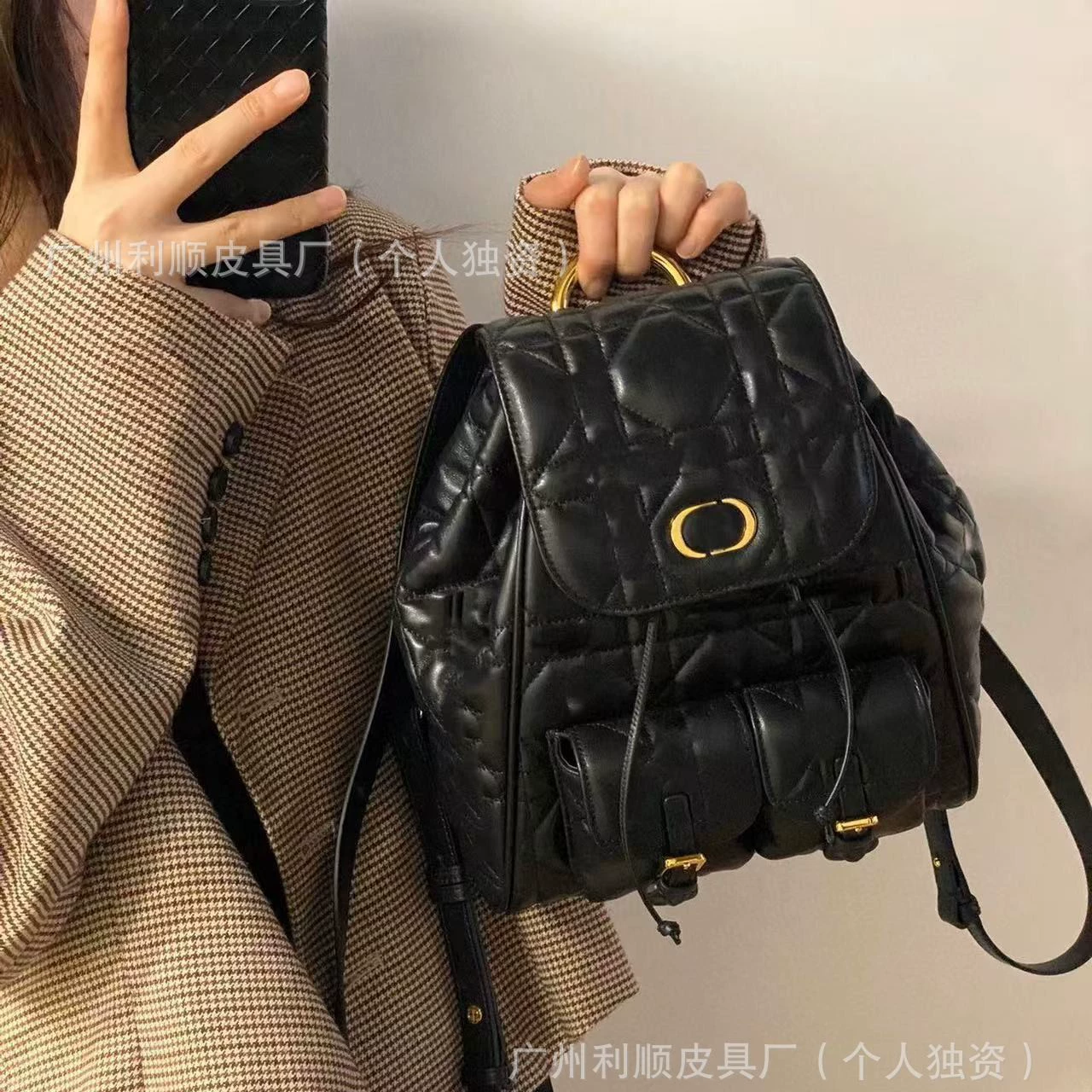 Backpack, handheld small bag for leisure, genuine leather, worn on the shoulder
