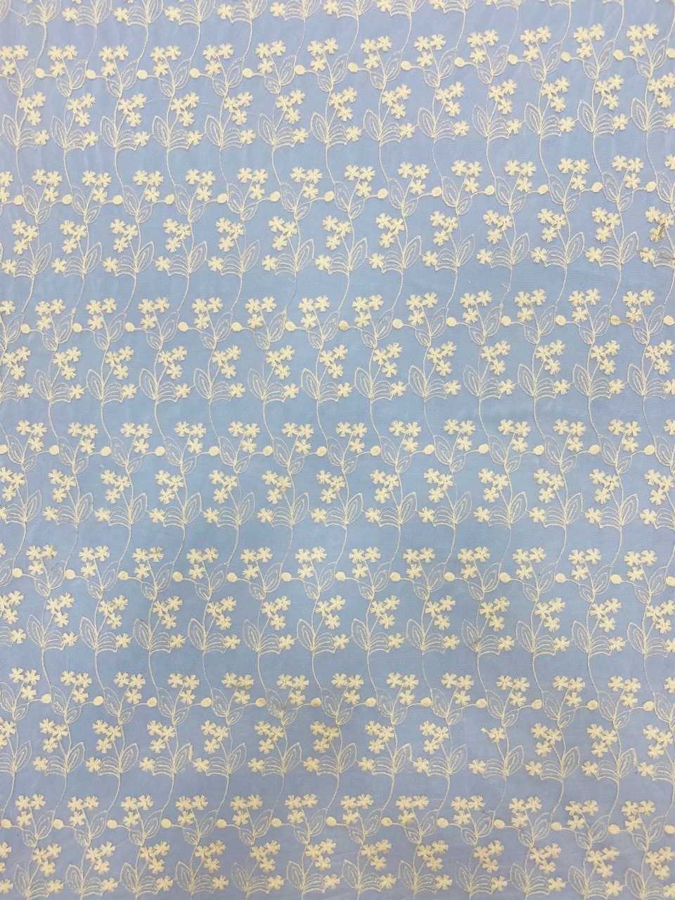 hot锦纶网棉线满幅小花簇图案刺绣 大厂质量 量大从优 可零售起版